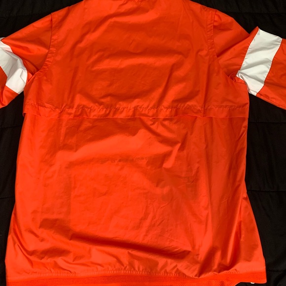 Orange Nike pullover jacket 1/4 zip Size Medium - Picture 5 of 8